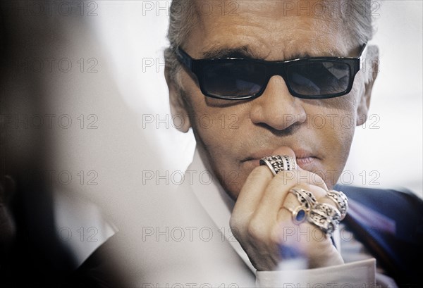 Karl Lagerfeld réinvente la collection Chanel Croisière en 2004