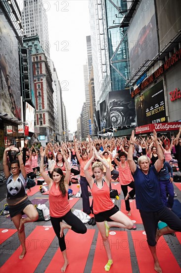 Séance de yoga en plein air à New York