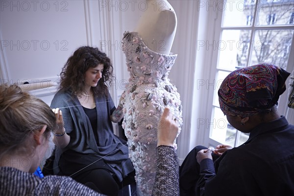 Coulisses du défilé Ralph & Russo 2015