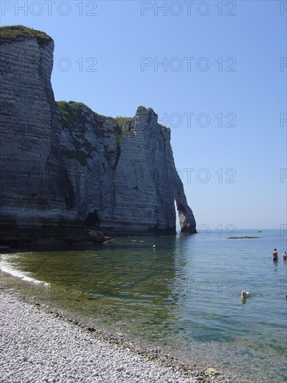 Plage et falaises d'Etretat