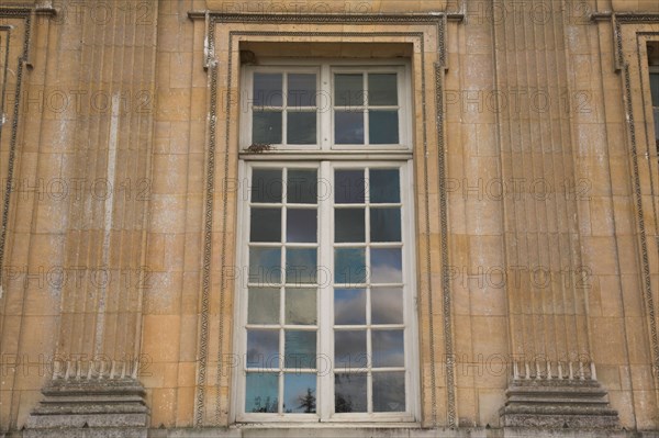 Versailles053 Château de Versailles, Petit Trianon, façade, grande fenêtre