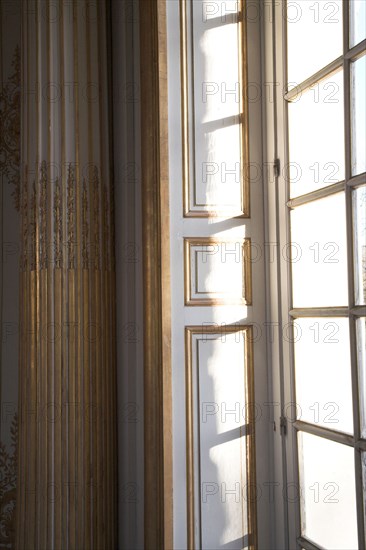Versailles154 Château de Versailles, Petit Trianon, Pavillon français, boiseries, fenêtres