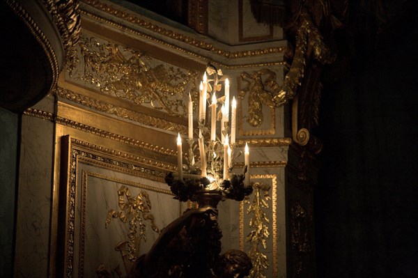 Versailles166b Château de Versailles, Petit Trianon, Théâtre de Marie-Antoinette 1780, torchère d'avant-scène