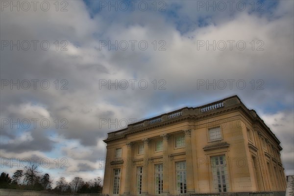 VersaillesChromo003 Château de Versailles, Petit Trianon, façade