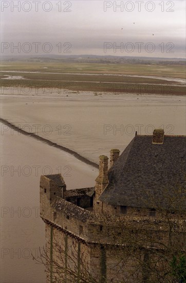MtSaintMichel19 Les prés et les sables de la baie depuis le Mont Saint Michel