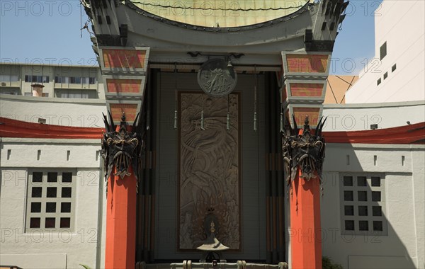 Grauman's Chinese Theatre, 6925 Hollywood Boulevard, Walk of Fame