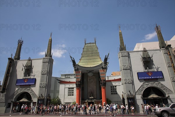 Grauman's Chinese Theatre, 6925 Hollywood Boulevard, Walk of Fame