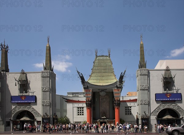 Grauman's Chinese Theatre, 6925 Hollywood Boulevard, Walk of Fame