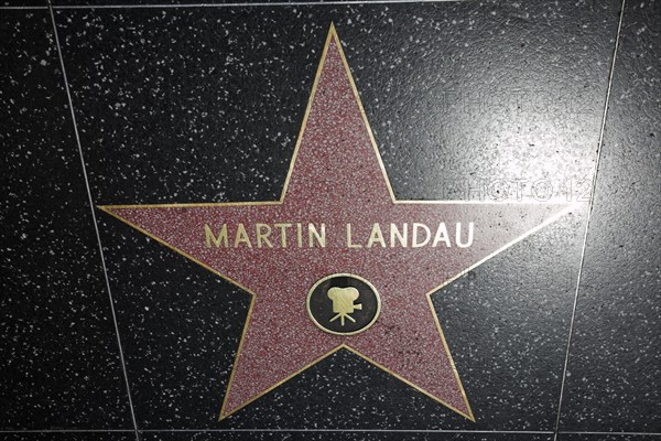 Hollywood Boulevard, Walk of Fame, stars / étoiles : Martin Landau