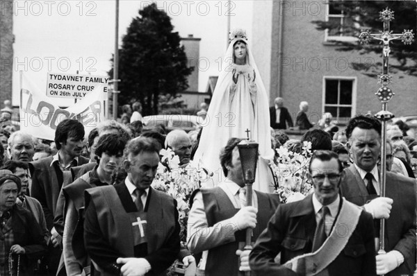 Procession de fidèles en Irlande