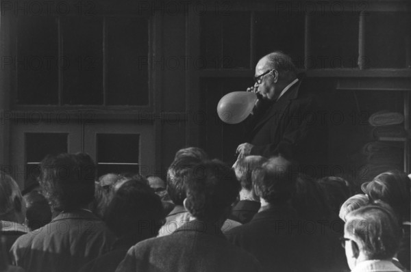 Hector Grey selling at street market, Liffey Street, Dublin