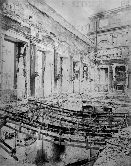 Commune de Paris : château des Tuileries, salle des Maréchaux