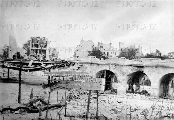 Commune de Paris : viaduc et gare d'Auteuil détruits