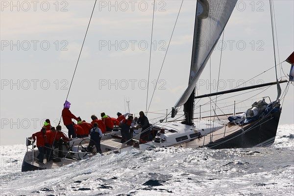 Manoeuvre lors des Voiles de St Tropez