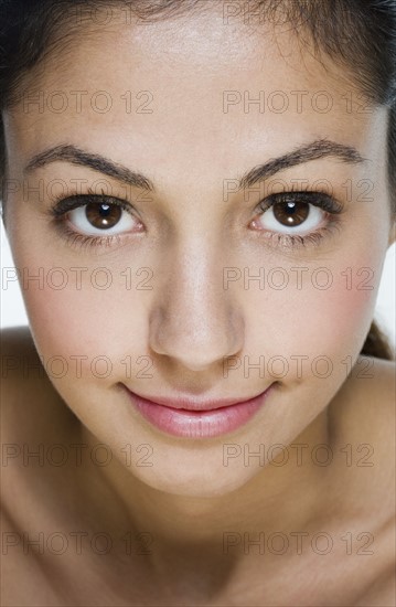 Headshot of smiling woman.