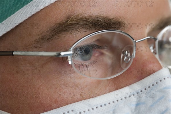 Closeup of a surgeon.