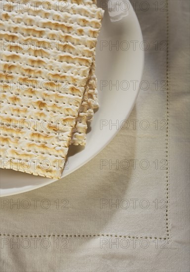 Close up of plate of Matzah.