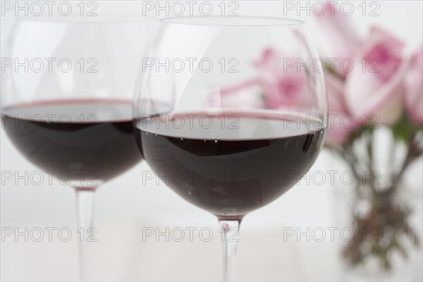 Closeup of wineglasses with flowers. Date : 2006