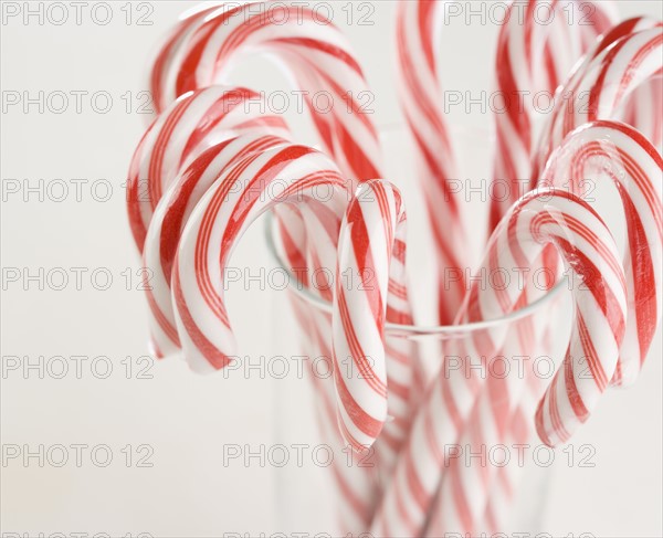 Close up of candy canes in a glass. Date : 2006