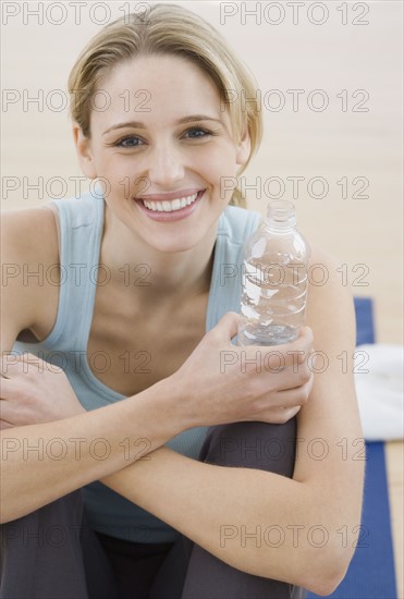 Portrait of woman in athletic gear. Date : 2007