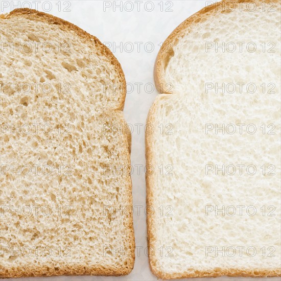 Close up of slices of bread. Date : 2006