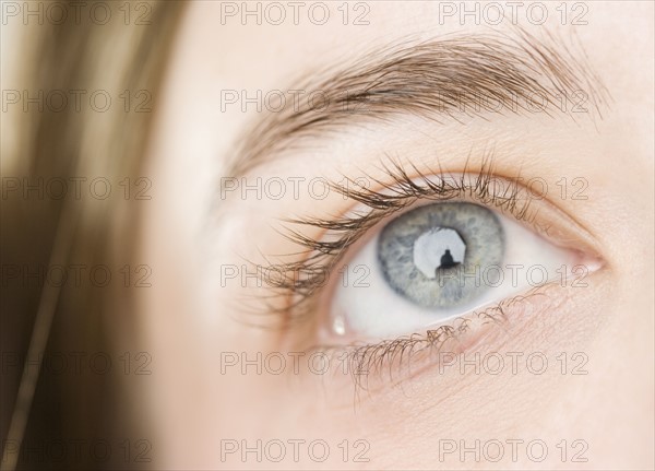 Close up of woman’s eye. Date : 2006