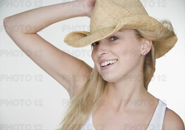 Portrait of woman wearing cowboy hat. Date : 2006