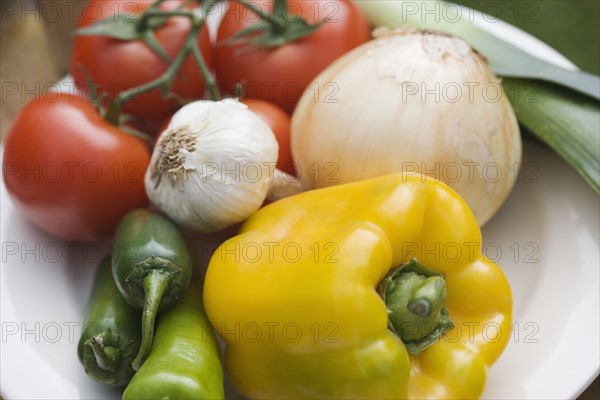 Still life of plate of vegetables. Date : 2006