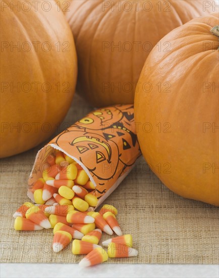 Still life of pumpkins and candy corn. Date : 2006