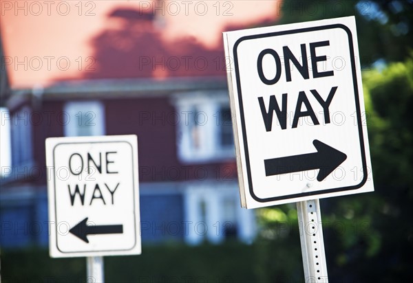 One Way street signs. Date : 2007