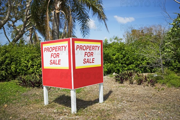 Property For Sale sign. Date : 2007