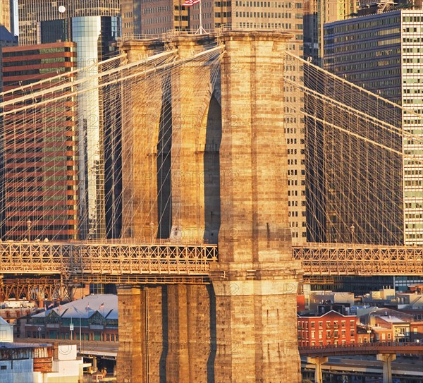 Brooklyn bridge with city in background. Date : 2007