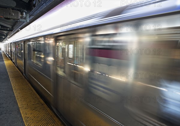 New York City subway. Date : 2007