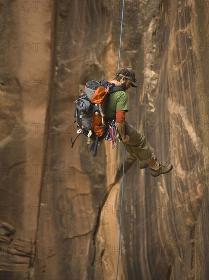 Man canyon rappelling. Date : 2007