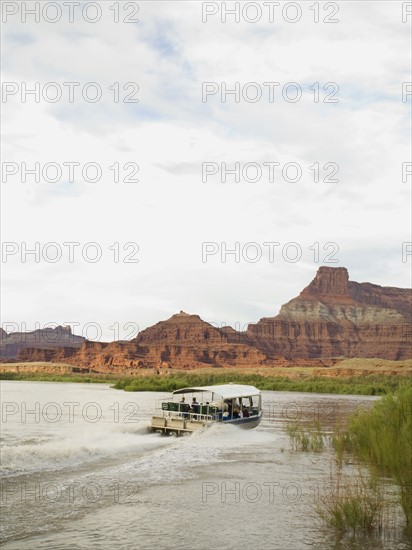 Sightseeing boat on river. Date : 2007