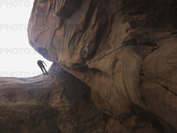 Person canyon rappelling. Date : 2007