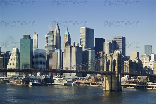 Lower Manhattan skyline New York NY. Date : 2006