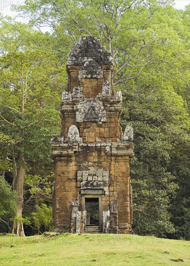 Ancient Temple Angkor Thom Angkor Wat Baphuon Cambodia Khmer. Date : 2006