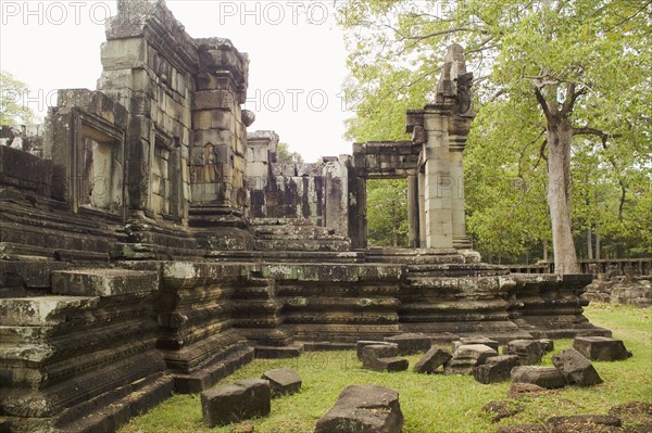 Ancient Temple Angkor Thom Angkor Wat Baphuon Cambodia Khmer. Date : 2006