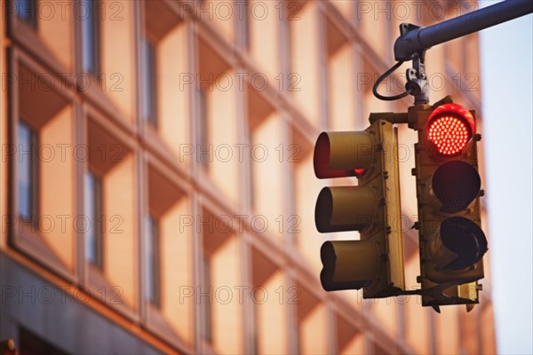 Close up of traffic light, New York City, New York, United States. Date : 2008