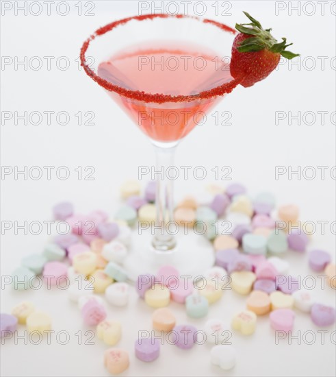 Cocktail surrounded by candy hearts. Date : 2008