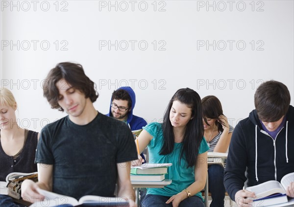 College students in classroom. Date : 2008