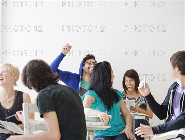 College students in classroom. Date : 2008