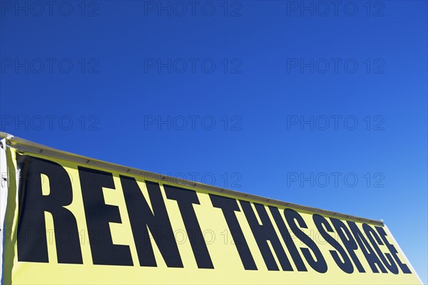 rent space sign. Date : 2008