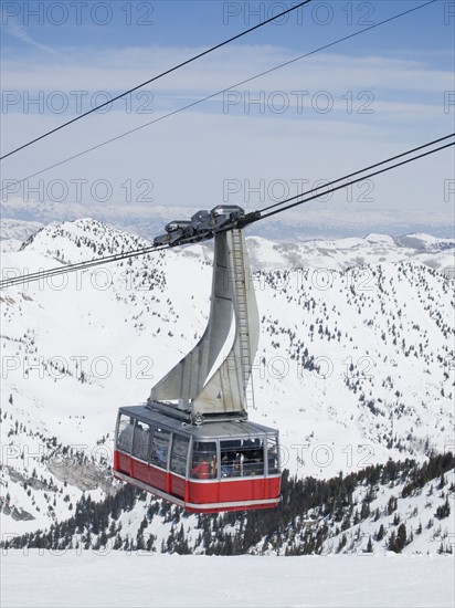 Tram on mountain, Snowbird Ski Resort, Wasatch Mountains, Utah, United States. Date : 2008