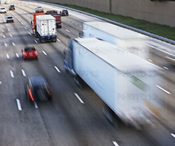 highway traffic. Date : 2008