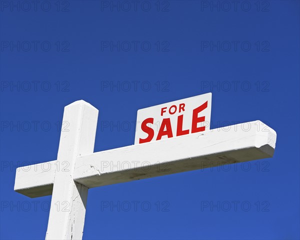 for sale sign. Date : 2008