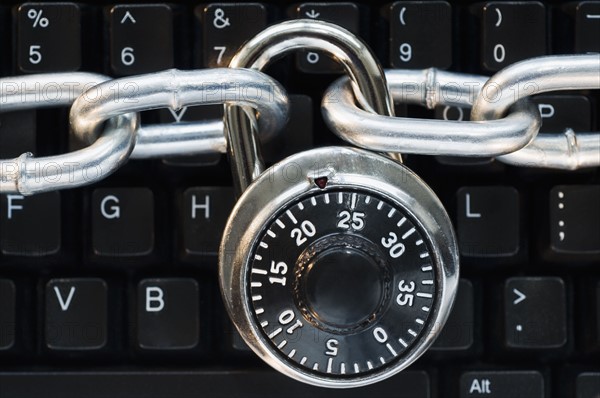 Lock on chain computer keyboard. Date : 2008