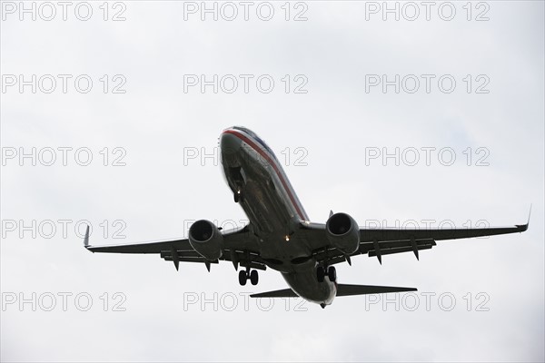 Low angle view of airplane. Date : 2008