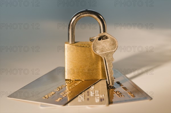 Lock and key on credit cards. Date : 2008